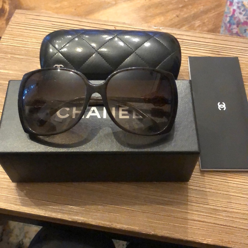 Chanel black sunglasses